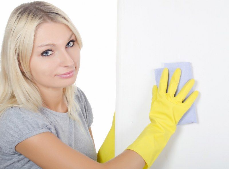 Hướng dẫn cách lau chùi giấy dán tường hiệu quả nhất đón Tết Hướng dẫn cách lau chùi giấy dán tường hiệu quả nhất đón Tết