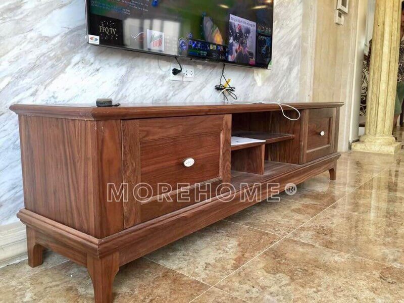 Mẫu sản phẩm kệ tivi gỗ óc chó phong cách tân cổ điển được sản xuất và thi công chất lượng cho không gian nội thất phòng khách ở biệt thự flc thanh hóa